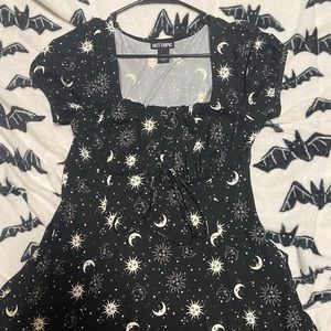 Hot Topic sun and moon celestial dress